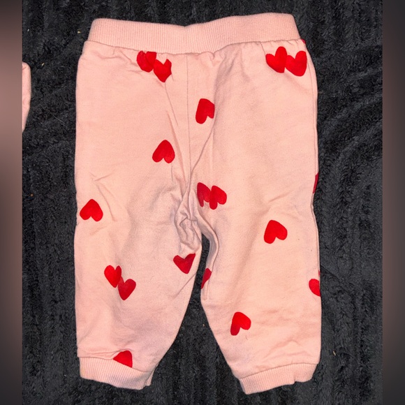 Carter’s Baby Girl Pink Heart Set – 6M Long Sleeve Onesie + Pants 💖 - Picture 3 of 6